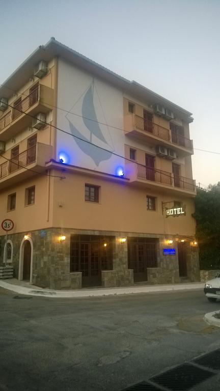 Moustakis Hotel Agia Efimia Extérieur photo